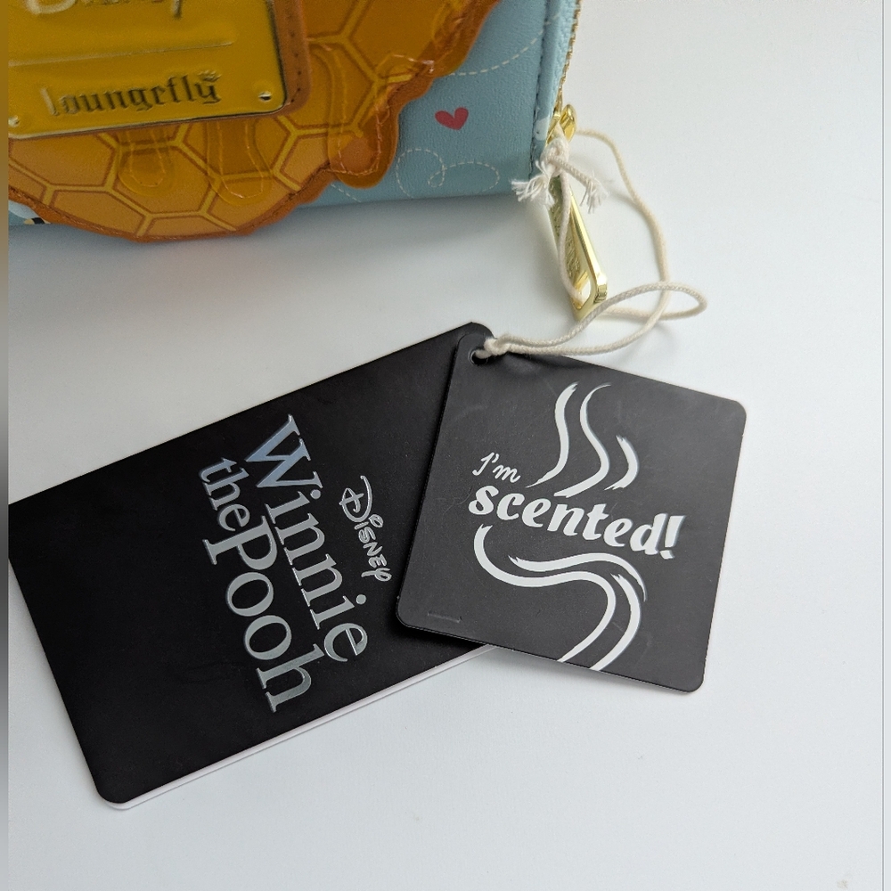 Winnie The Pooh Loungefly Wallet, NWT - Picture 5 of 5